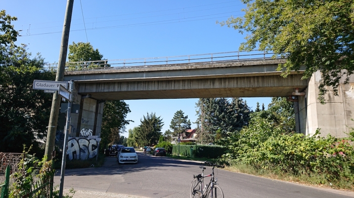 Weissenhöher Straße Eisenbahnbrücke